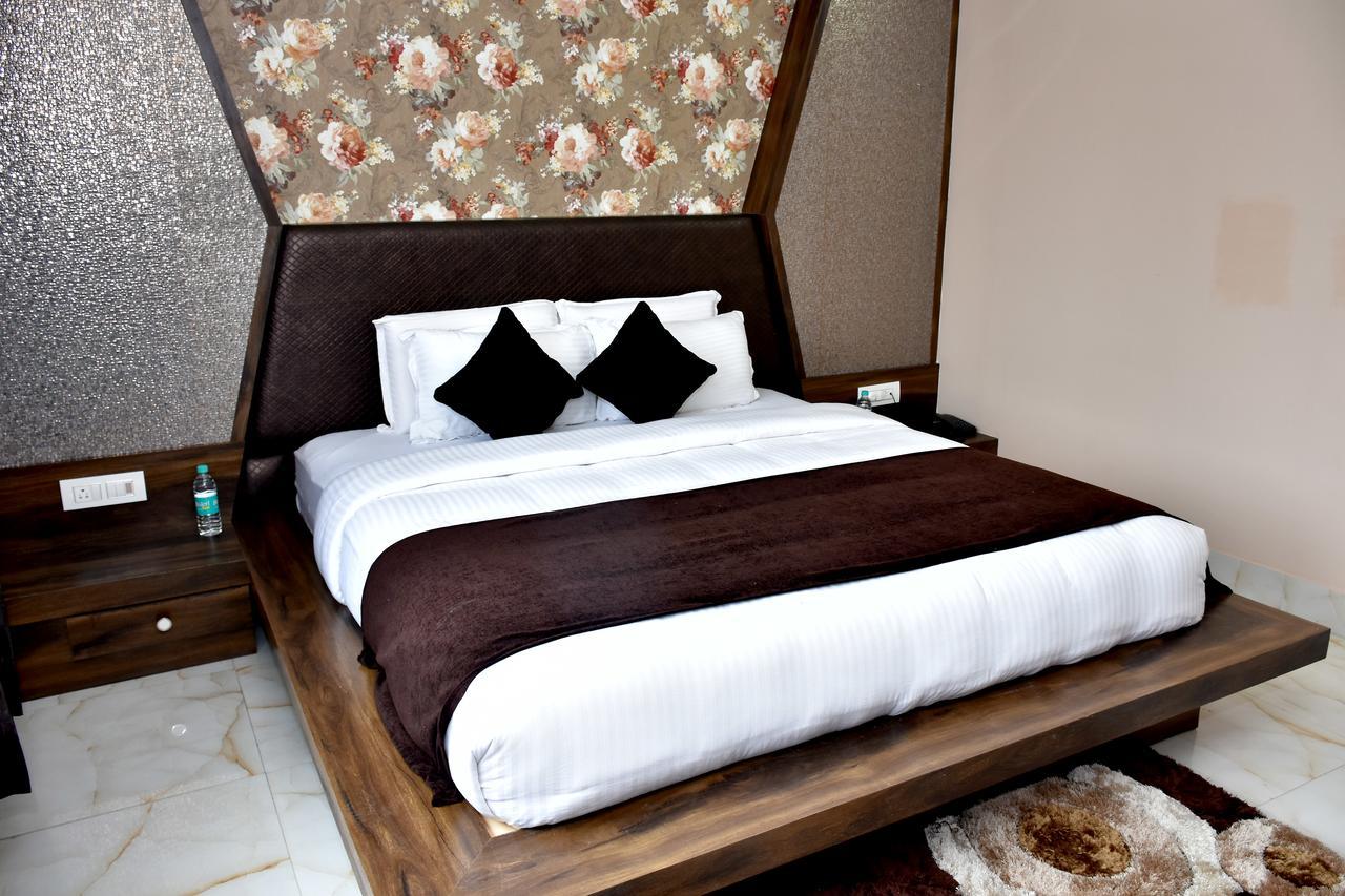 Hotel Daftari Palace Kishanganj 外观 照片