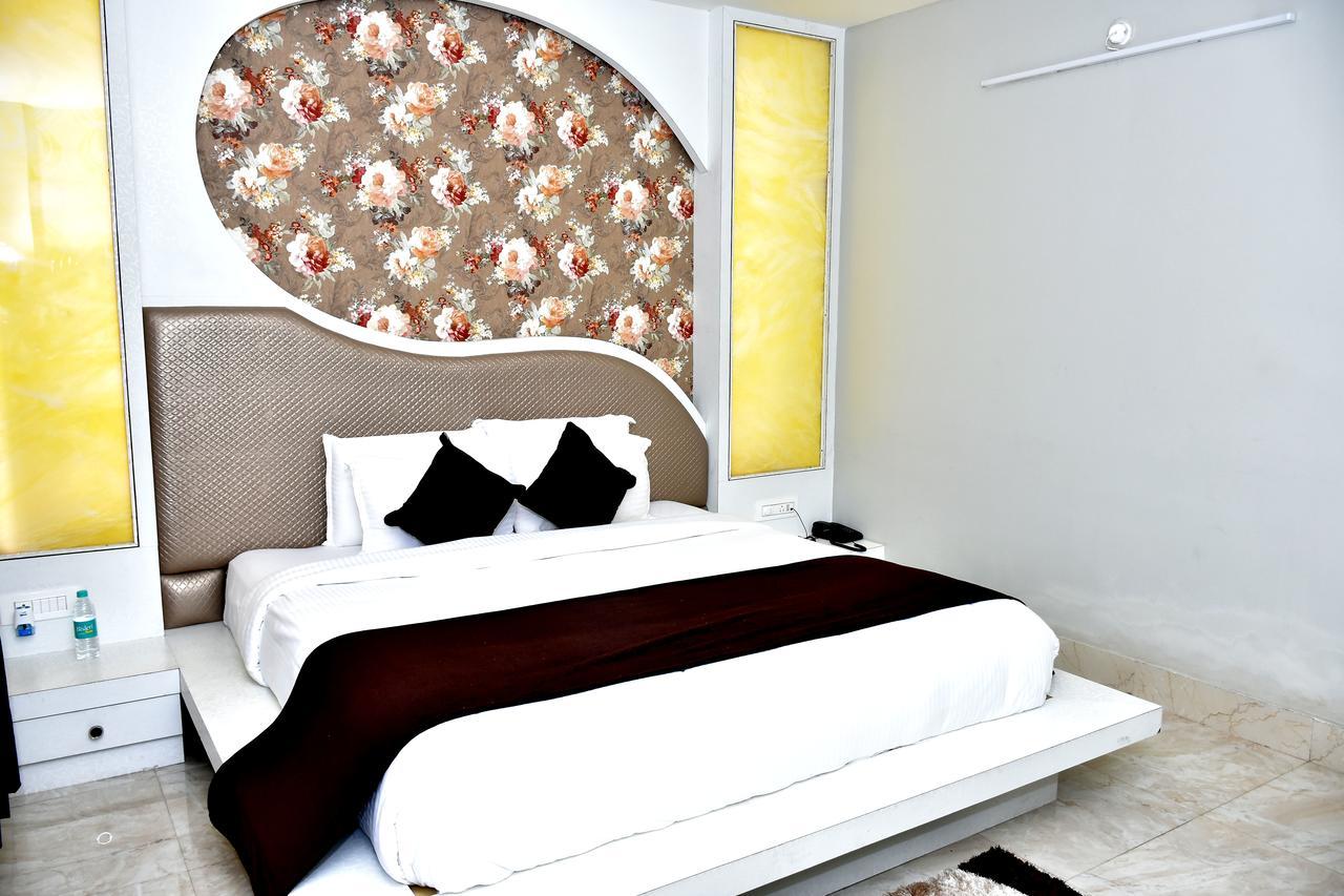 Hotel Daftari Palace Kishanganj 外观 照片