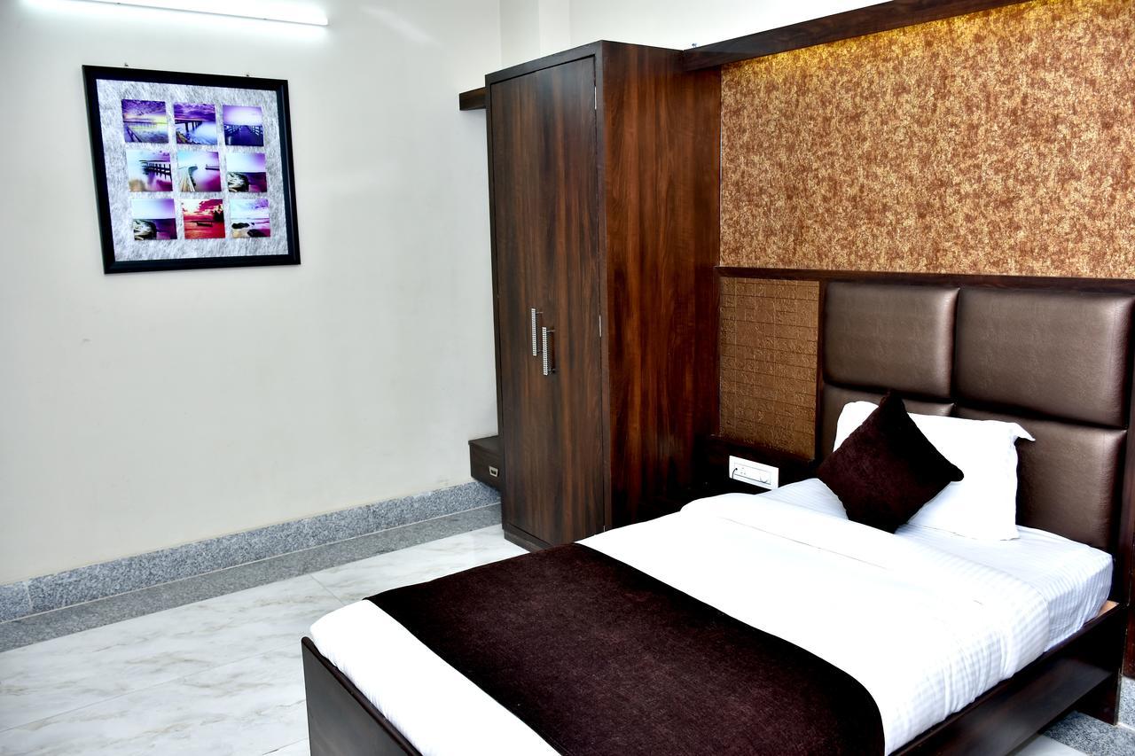 Hotel Daftari Palace Kishanganj 外观 照片