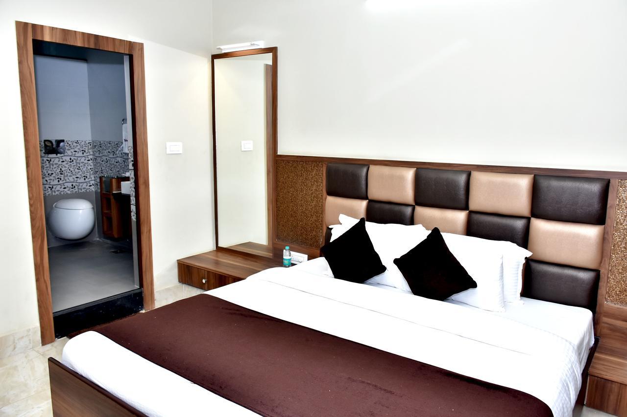 Hotel Daftari Palace Kishanganj 外观 照片